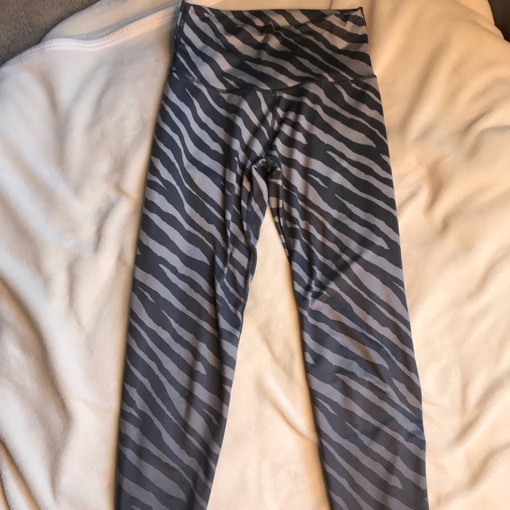 AE leggings